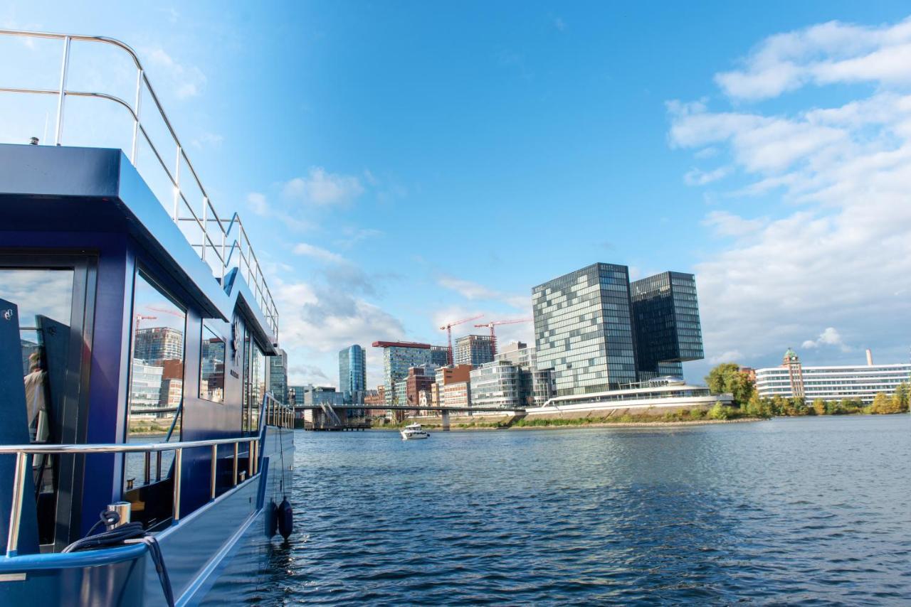 Botel Blue Motion Medienhafen *