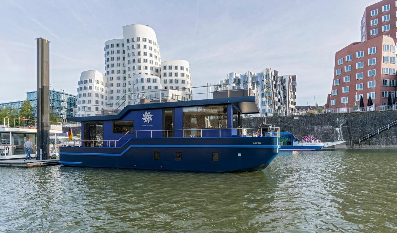 Botel Blue Motion Medienhafen